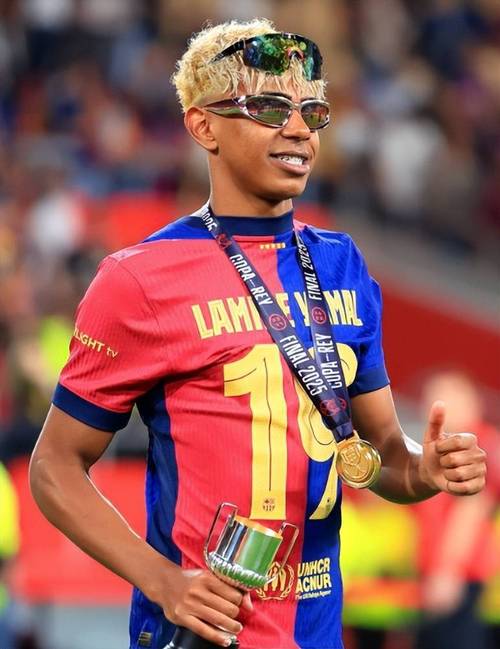 鹈鹕官方：锡安背靠背对阵老鹰将轮休