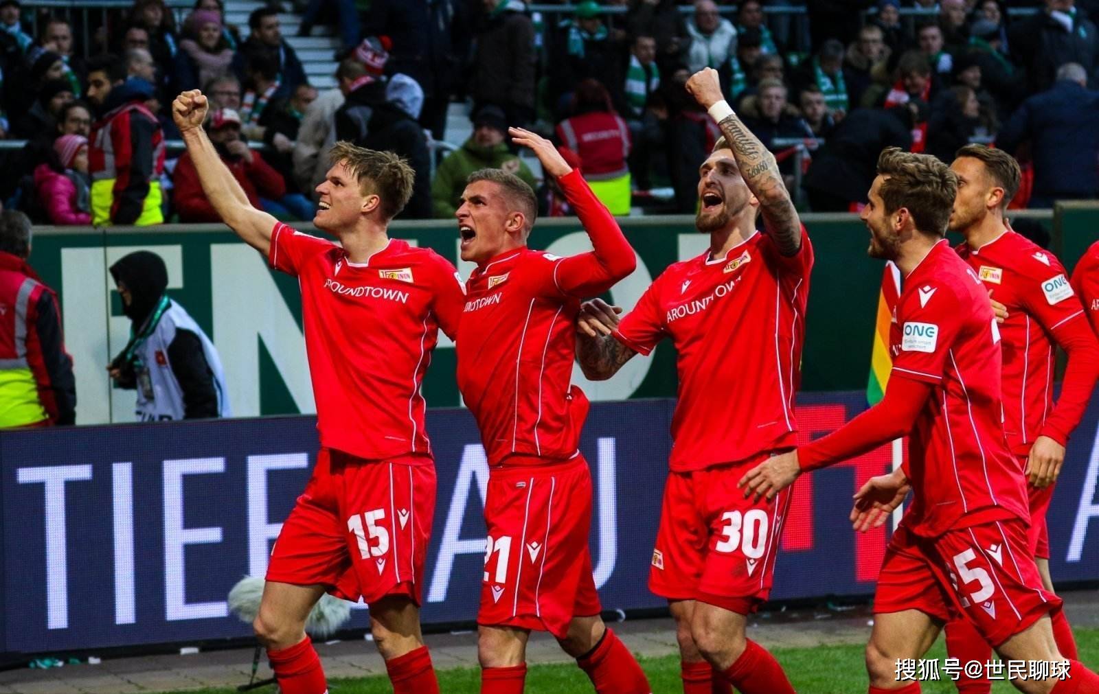 TA：桑切斯最近在逐渐进步，他已成为英超最可靠的门将之一