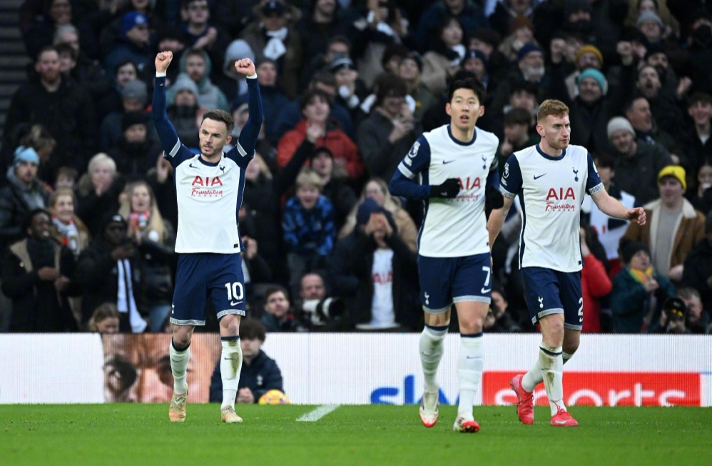 皇家马德里的阿诺德因伤缺阵两个月，防线危机如何应对？