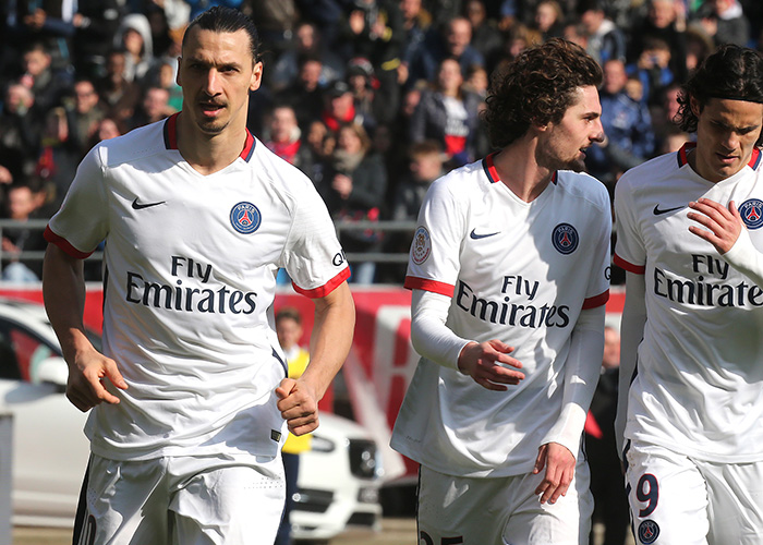 川超凉山队为飞踢裁判道歉：将加强管理，涉事球员交公安处理