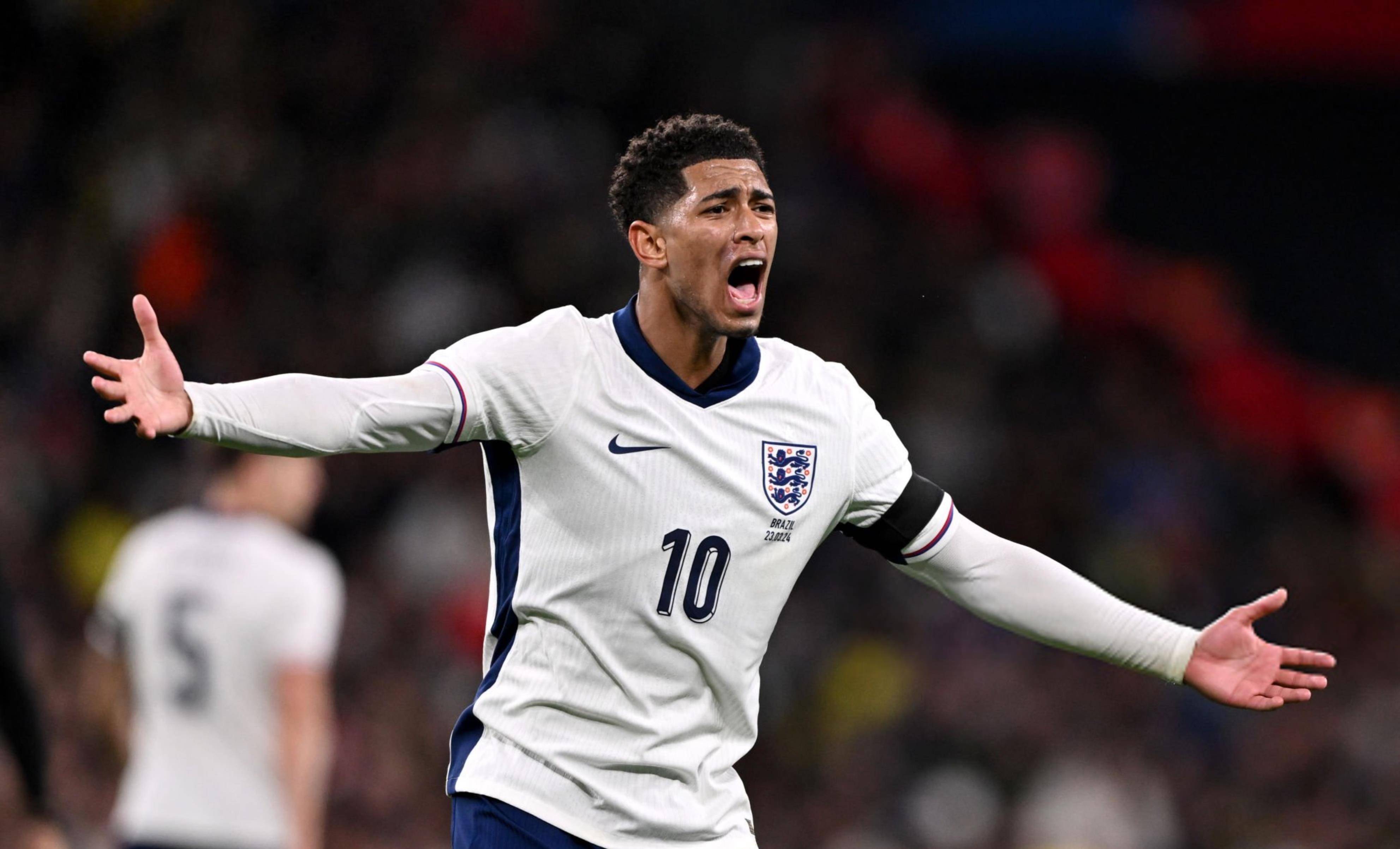 曼联明晨客战狼队，取胜可跃居第六